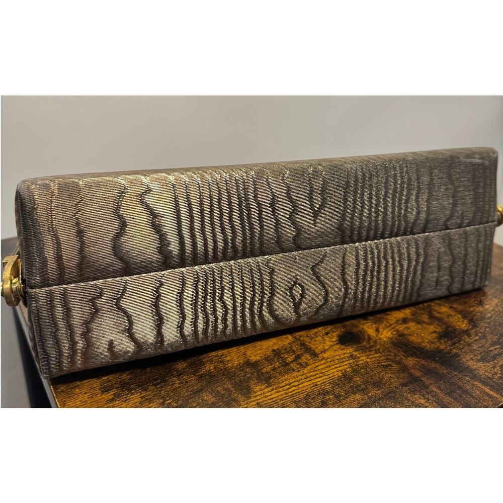 Vintage 60s Clutch Handbag With Gold Scalloped Clasp - Picture 5 of 9